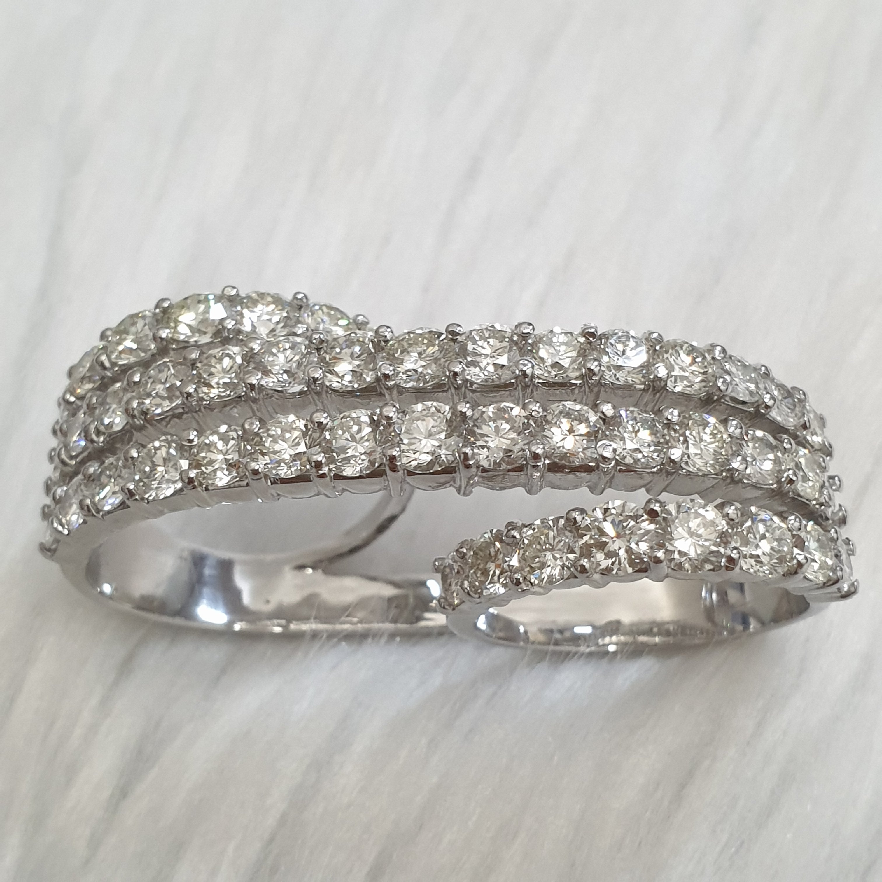 Double Finger Ring - 14K White Gold