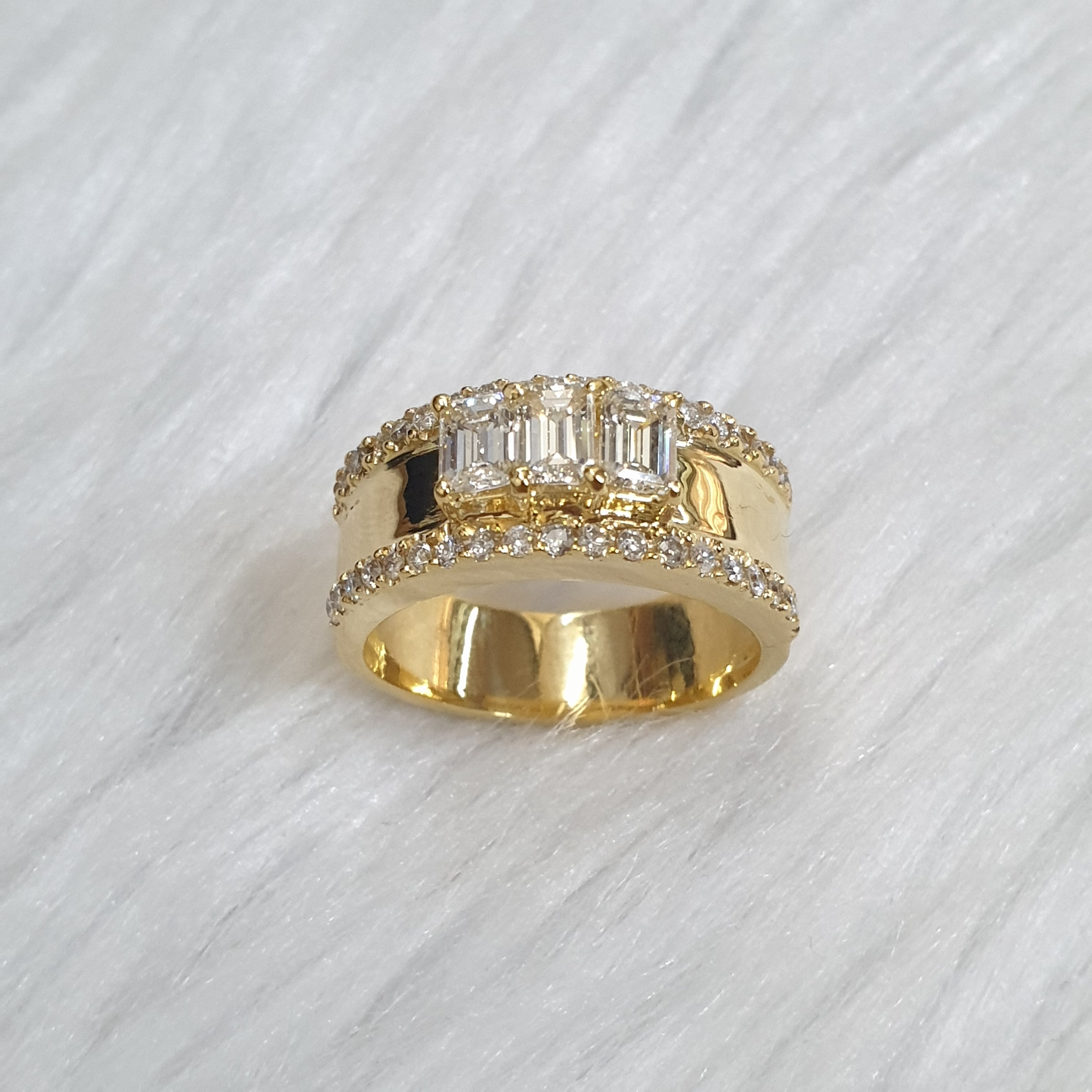 Ring - 14K Yellow Gold