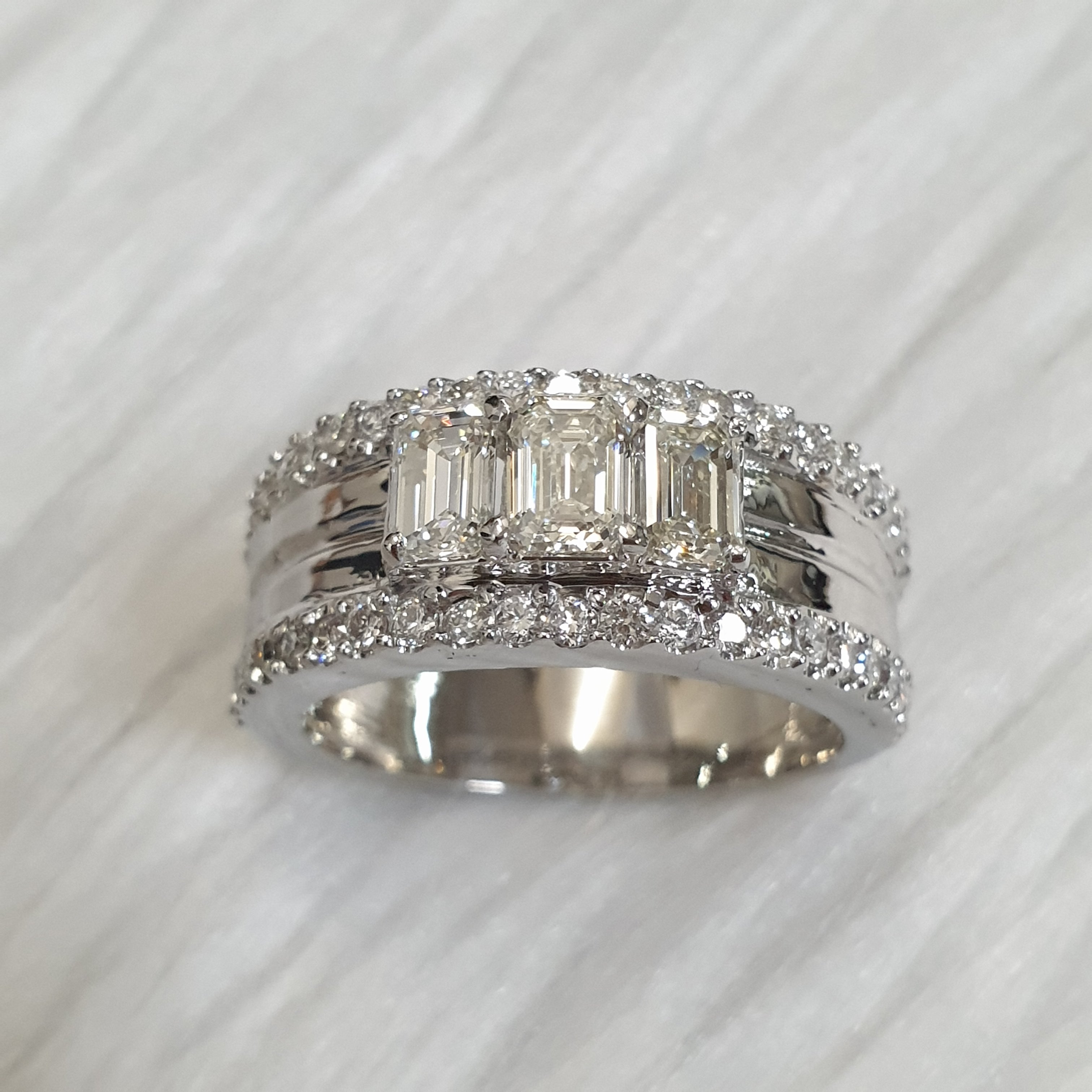 Ring - 14K White Gold