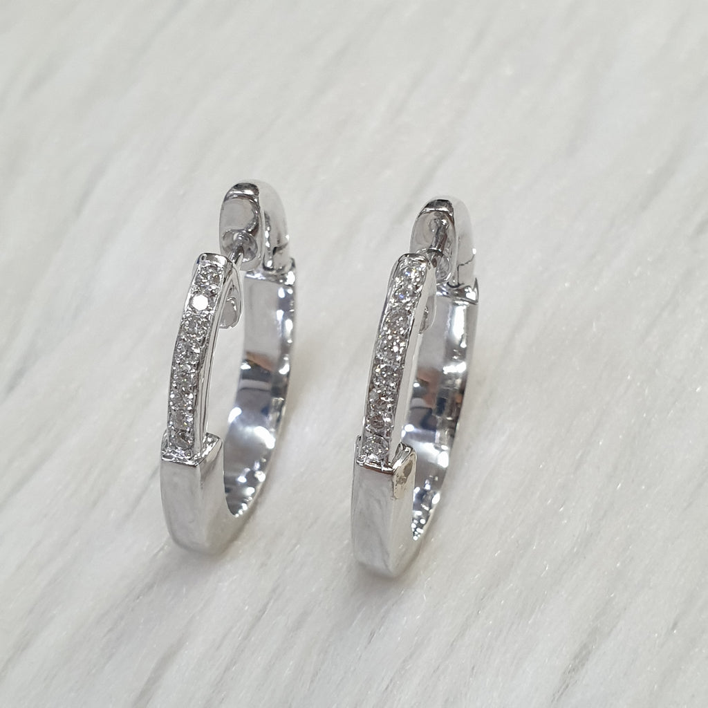 Pair Earring - 18K White Gold