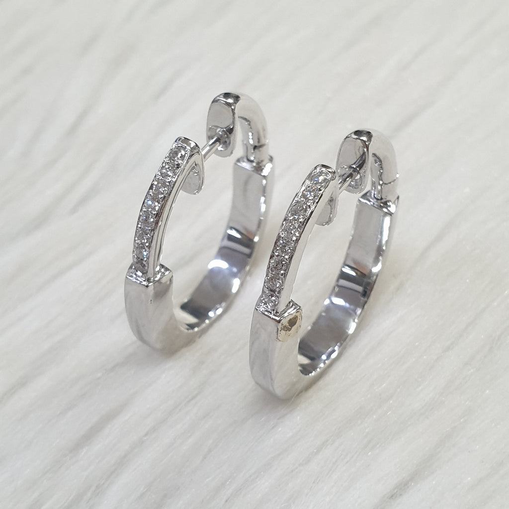 Pair Earring - 18K White Gold