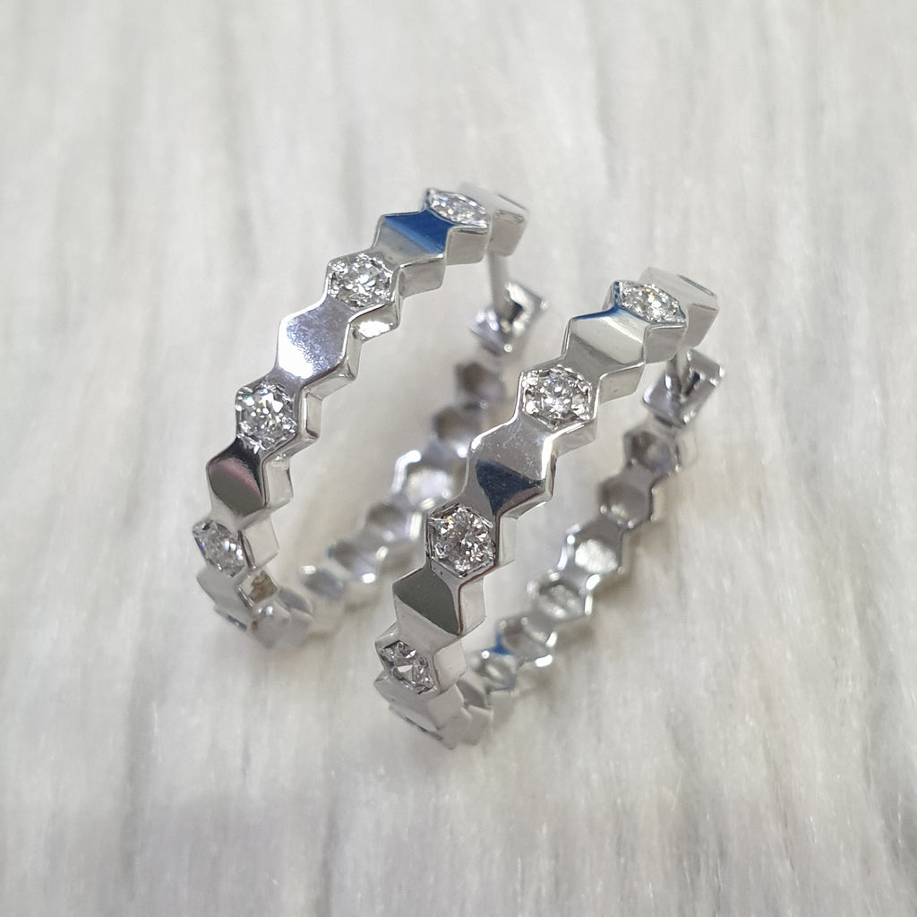 Hoop Earring - 18K White Gold