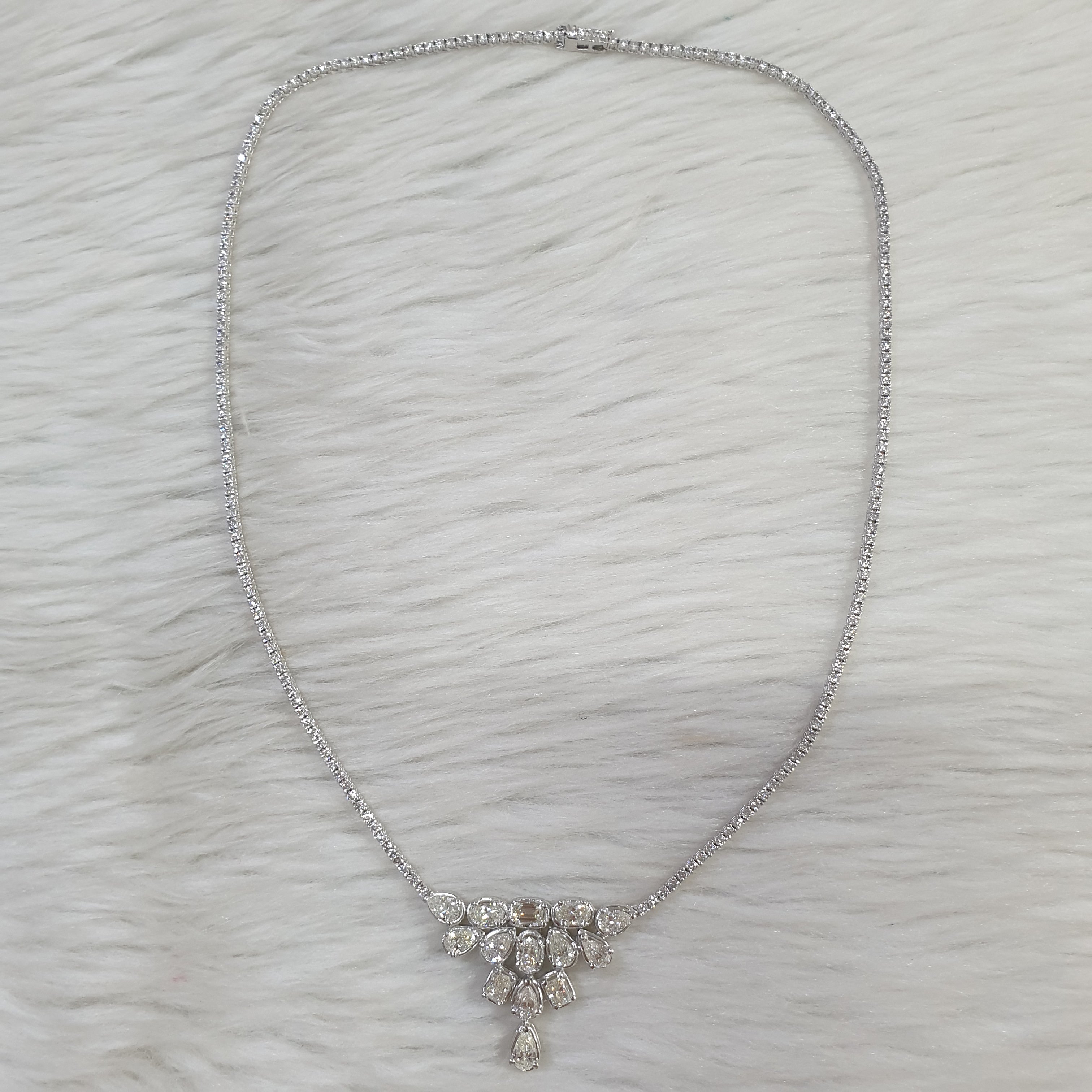 Fancy-cut Pendant with Diamond Chain – White Gold
