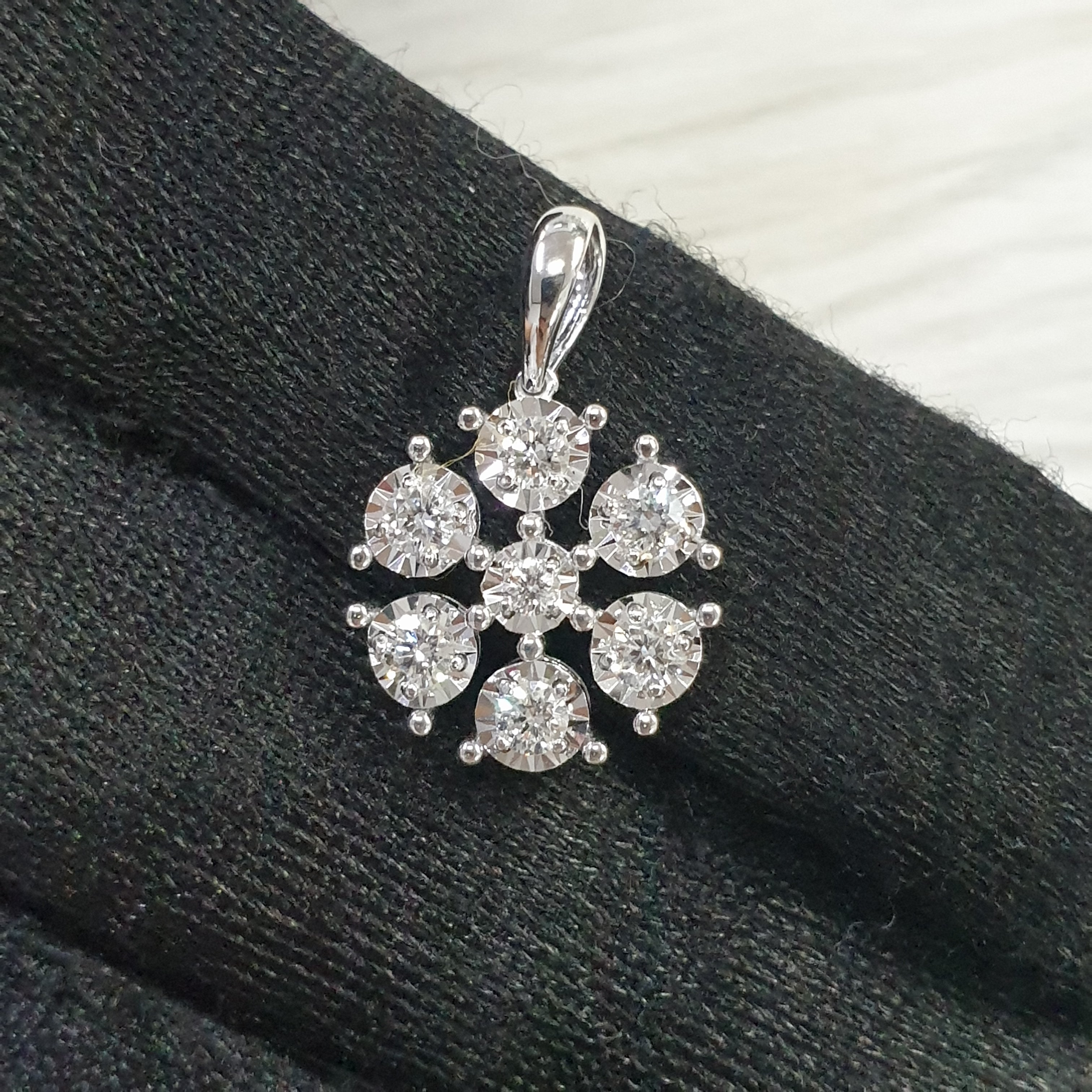 Pendant - 18K White Gold