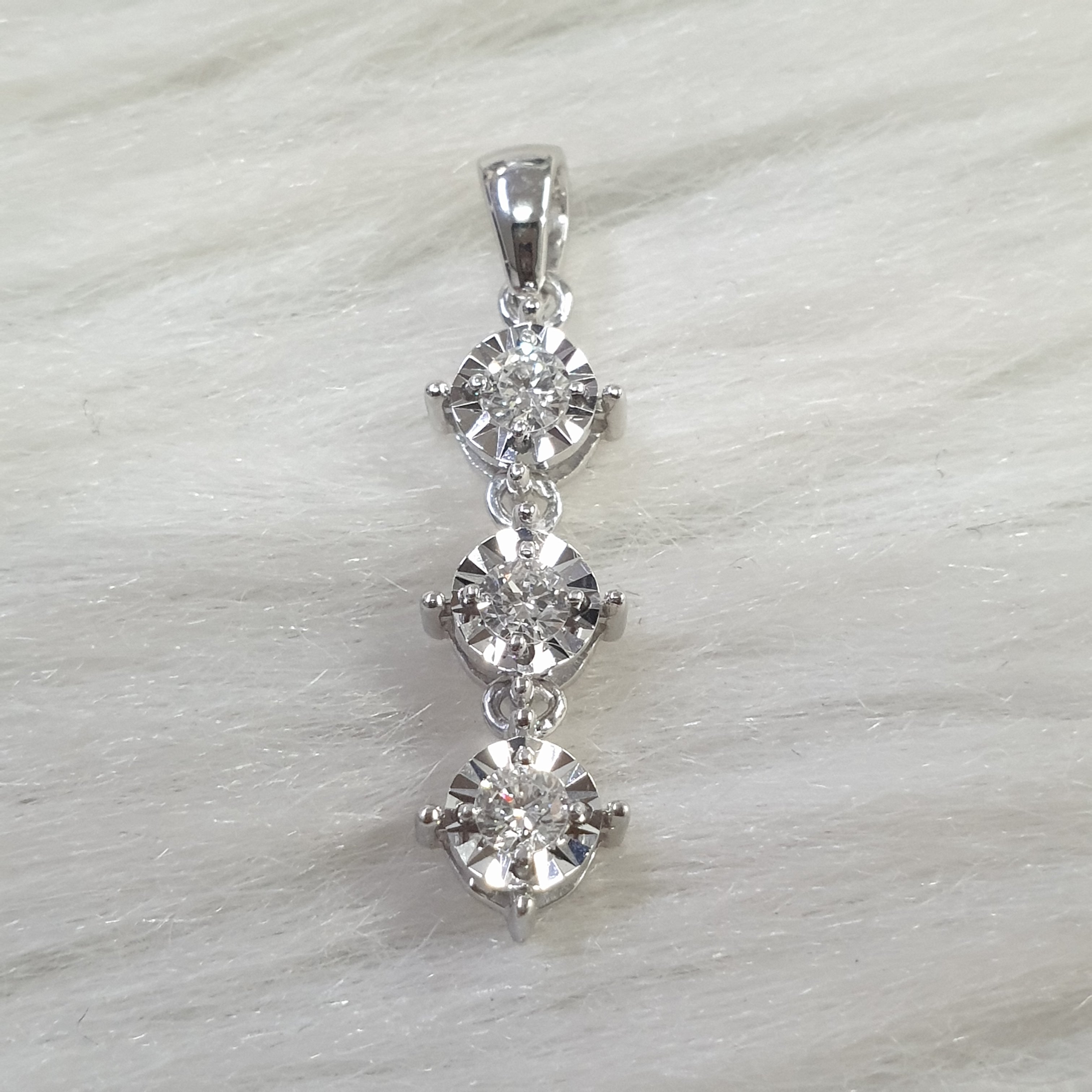 Pendant - 18K White Gold