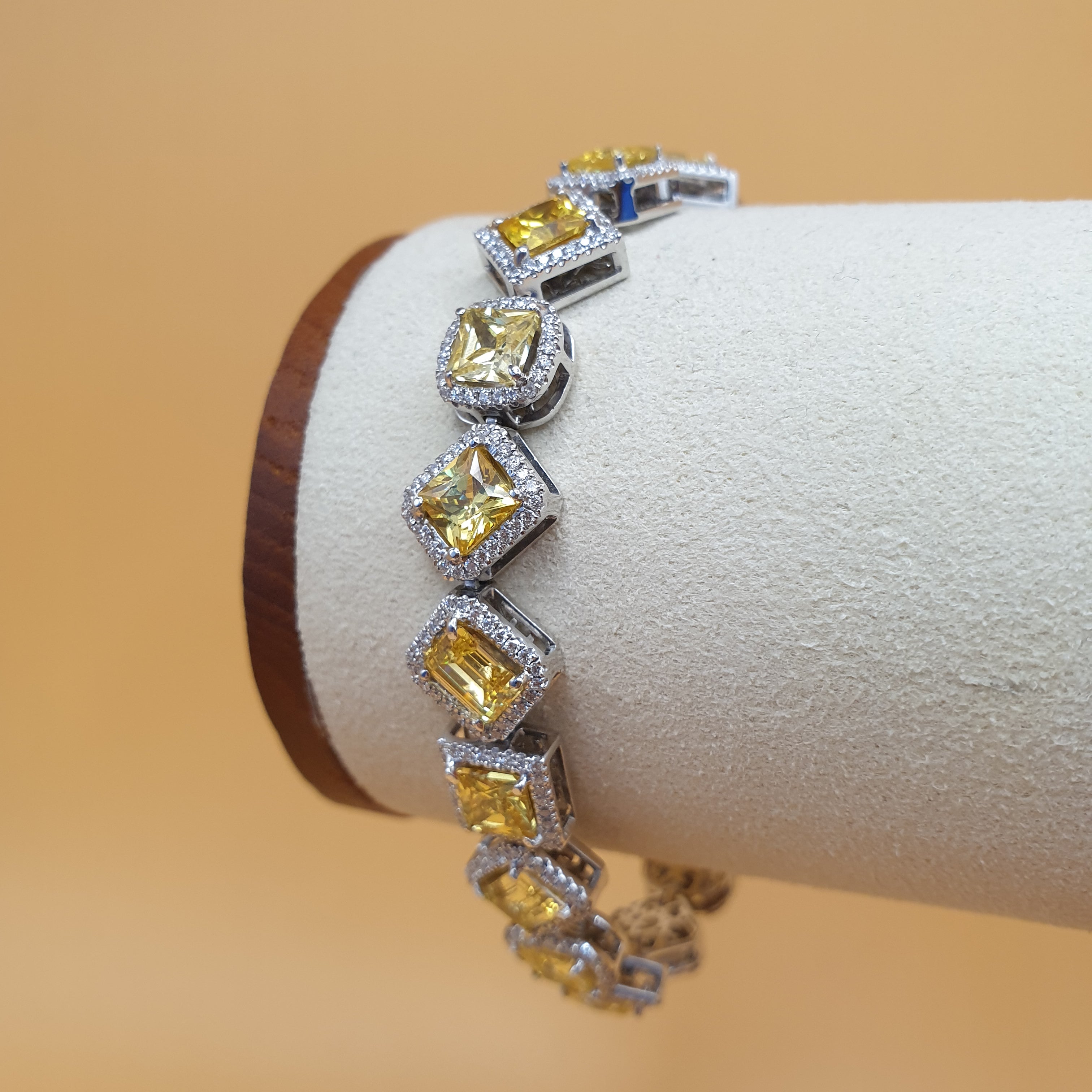 Fancy-cut Citrine Bracelet with Diamonds – 18K White Gold