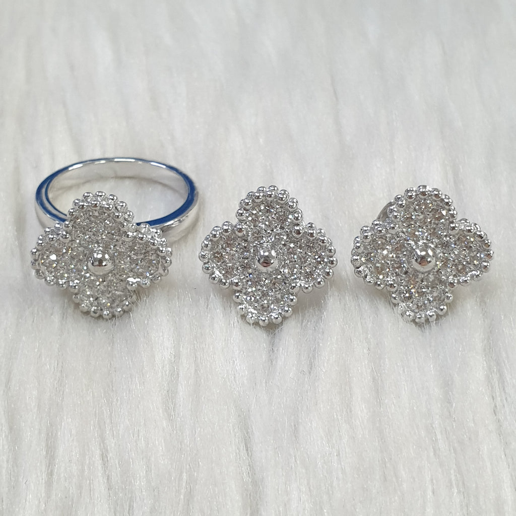 Clover-Shaped Diamond Ring and Earring Set – 18K White Gold