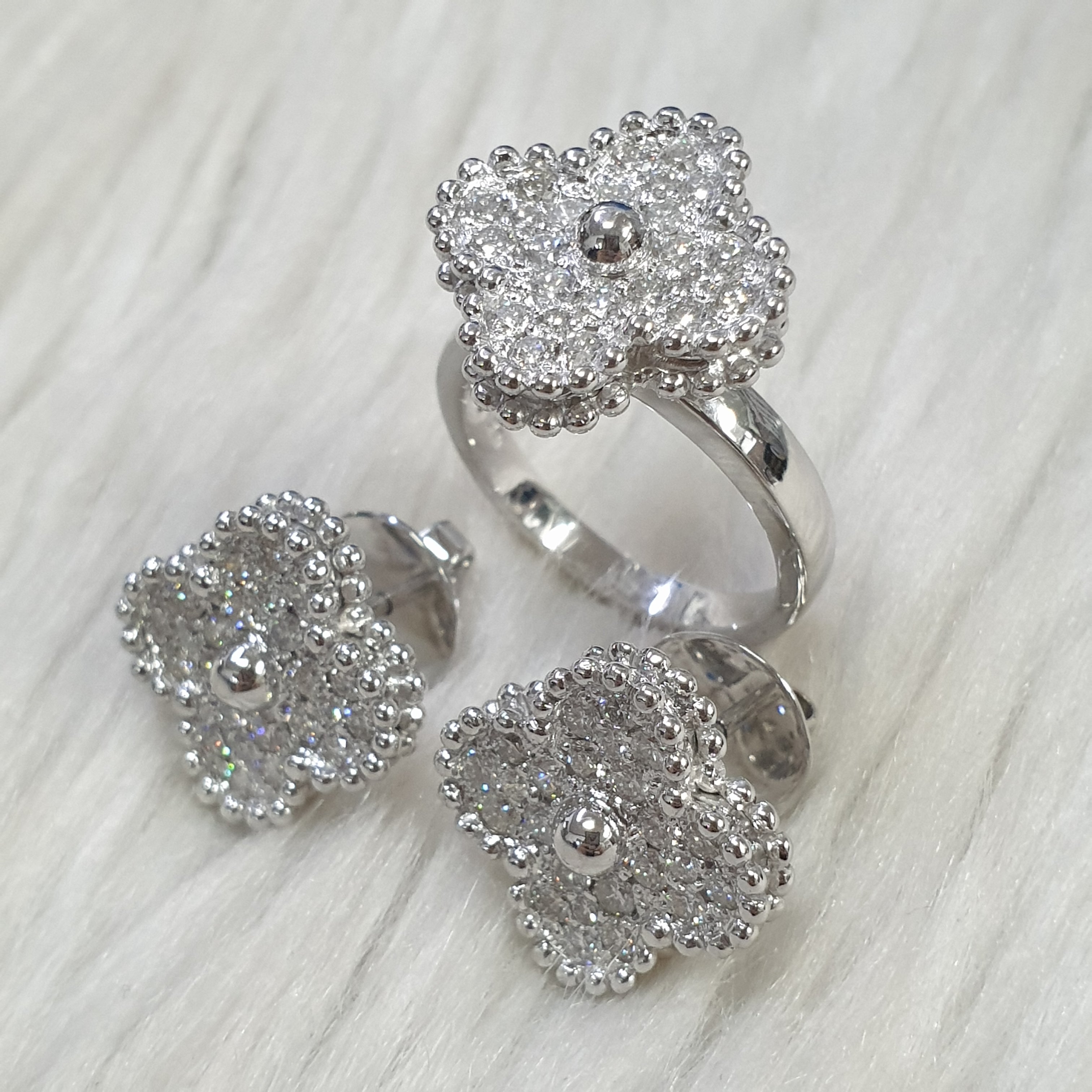 Clover-Shaped Diamond Ring and Earring Set – 18K White Gold