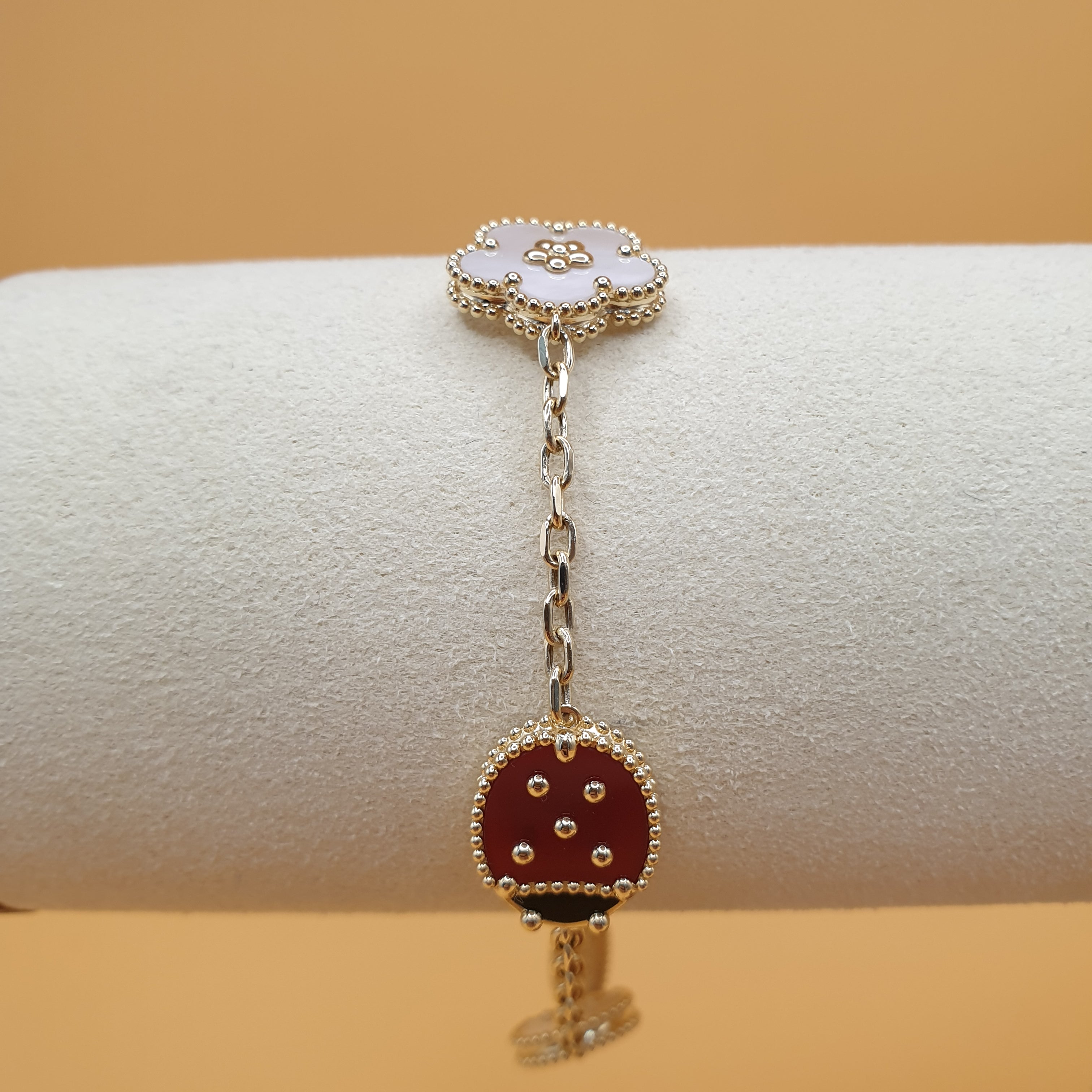 Ladybug and Flower bracelet - 18K Yellow Gold