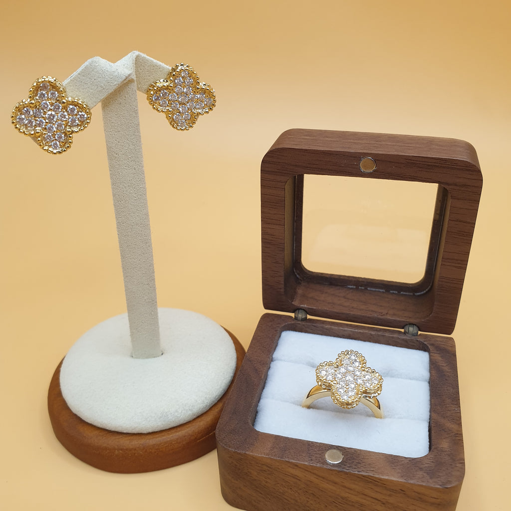 Clover-Shaped Diamond Ring and Earring Set – 18K Yellow Gold (SOLD - INQUIRE FOR MADE TO ORDER)