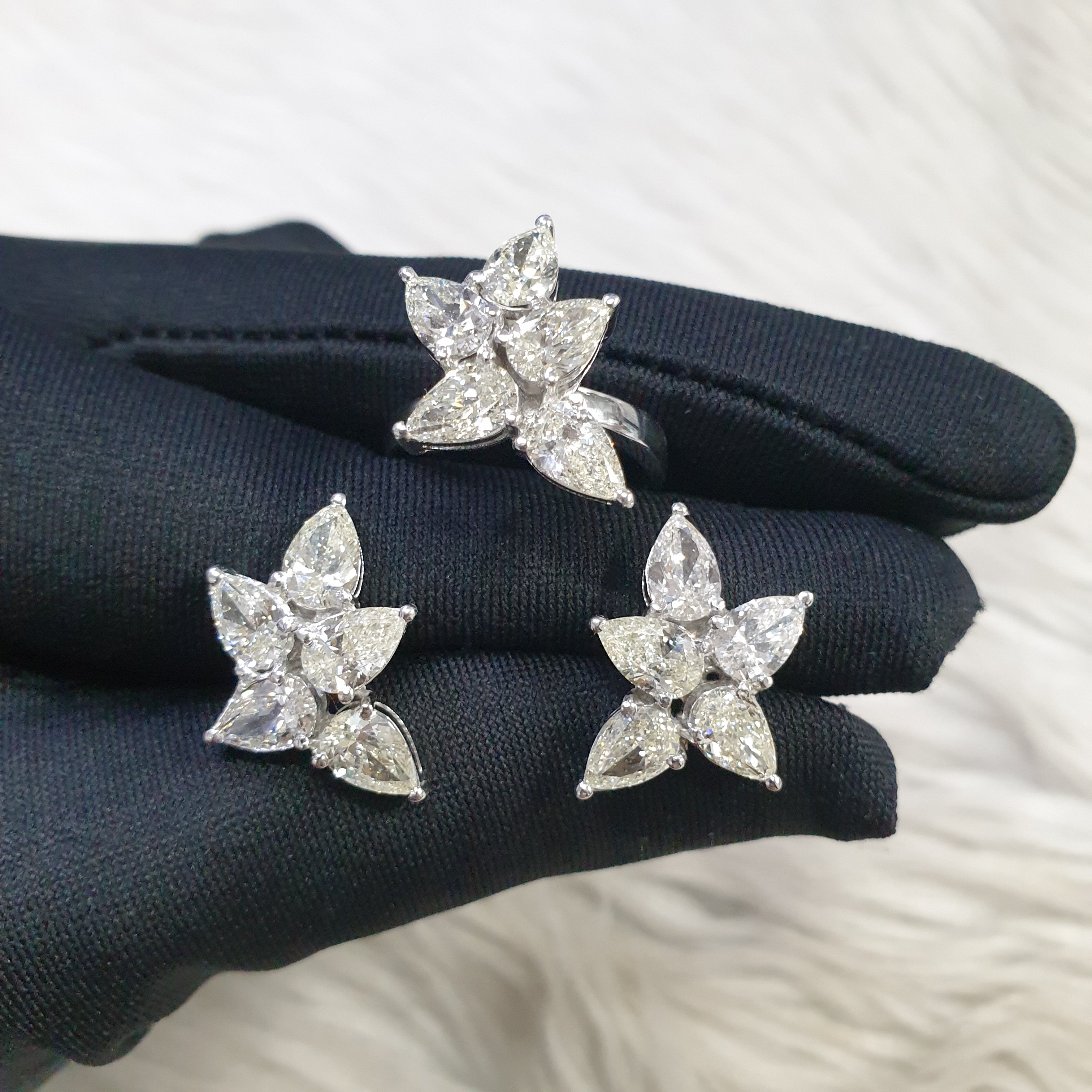 Pear-Shaped Diamond Ring and Earring Set – 14K White Gold