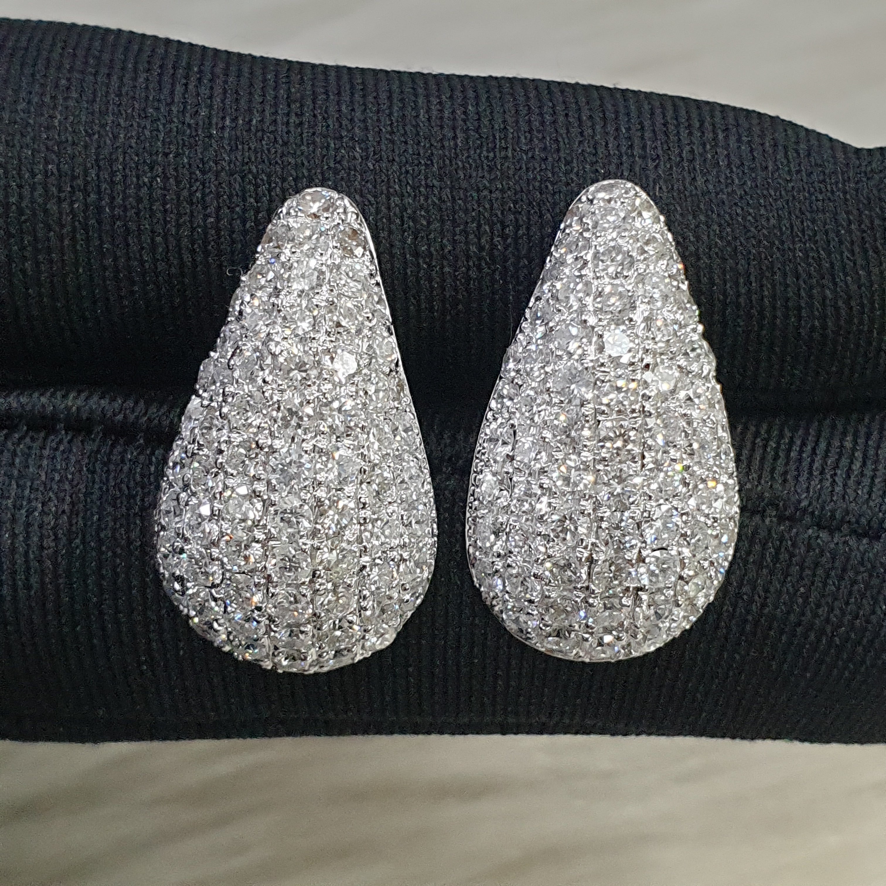Tear drop Diamond Earring - 14K White Gold