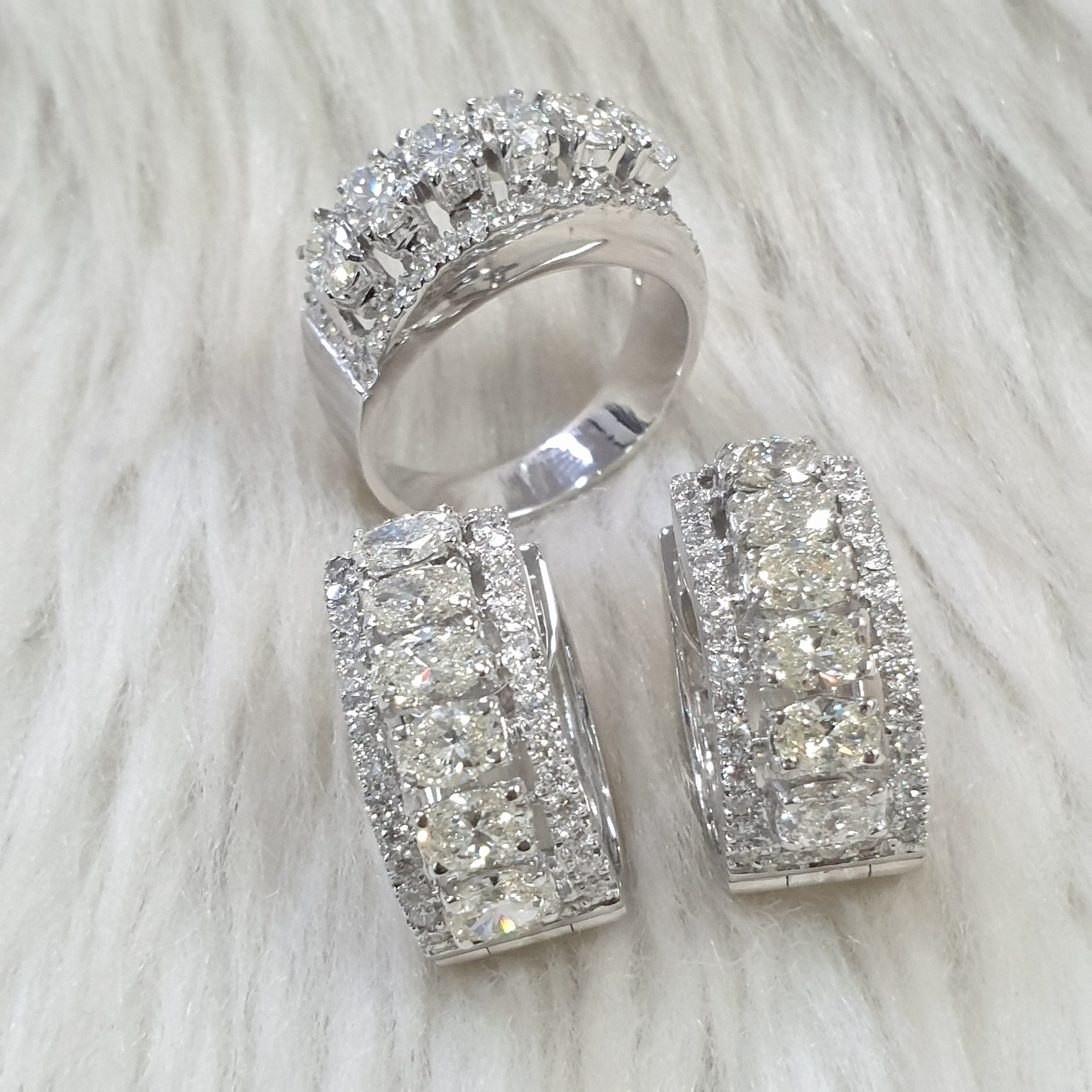 Creole Oval Terno - 14K White Gold