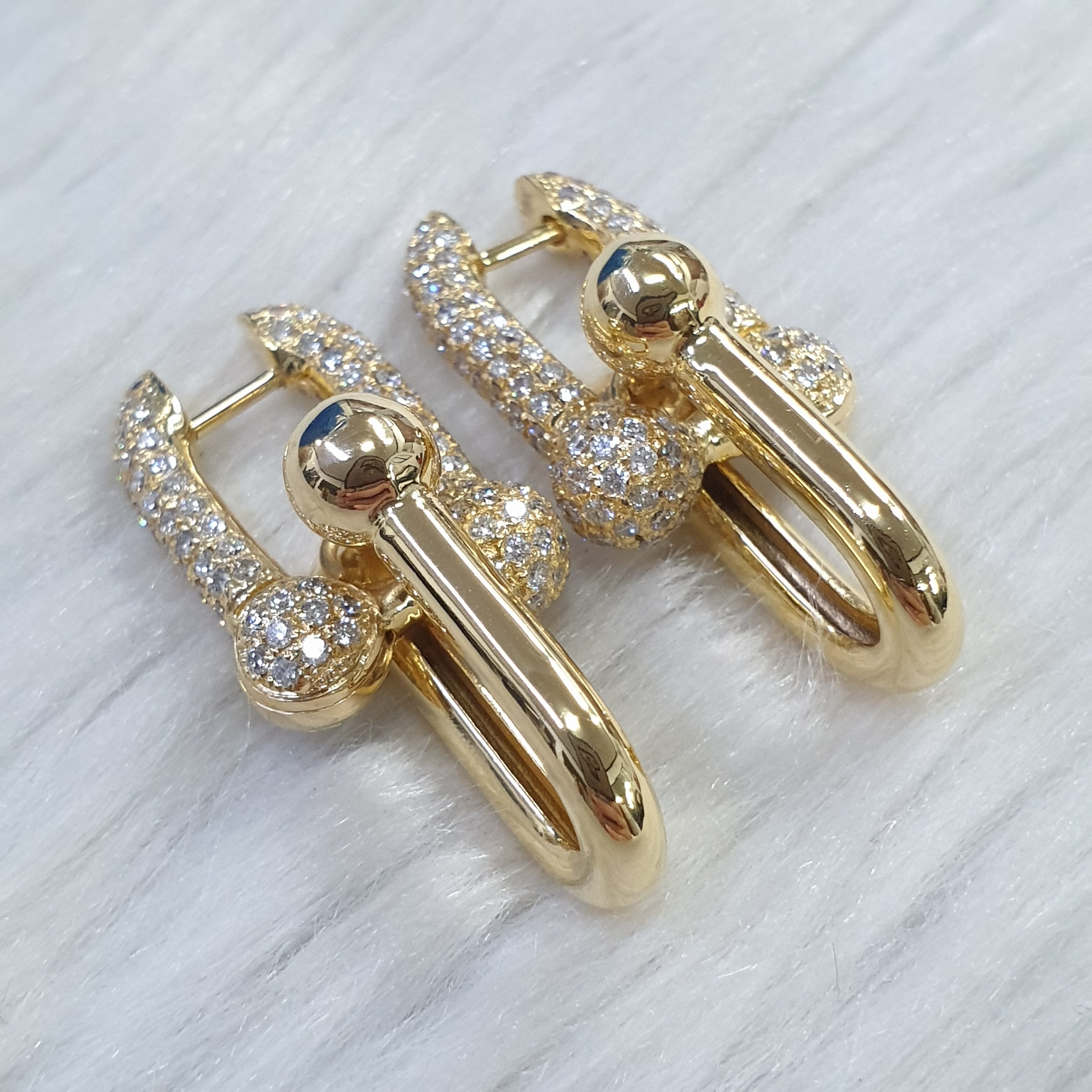 Hardware Pair Earring - 18K Yellow Gold