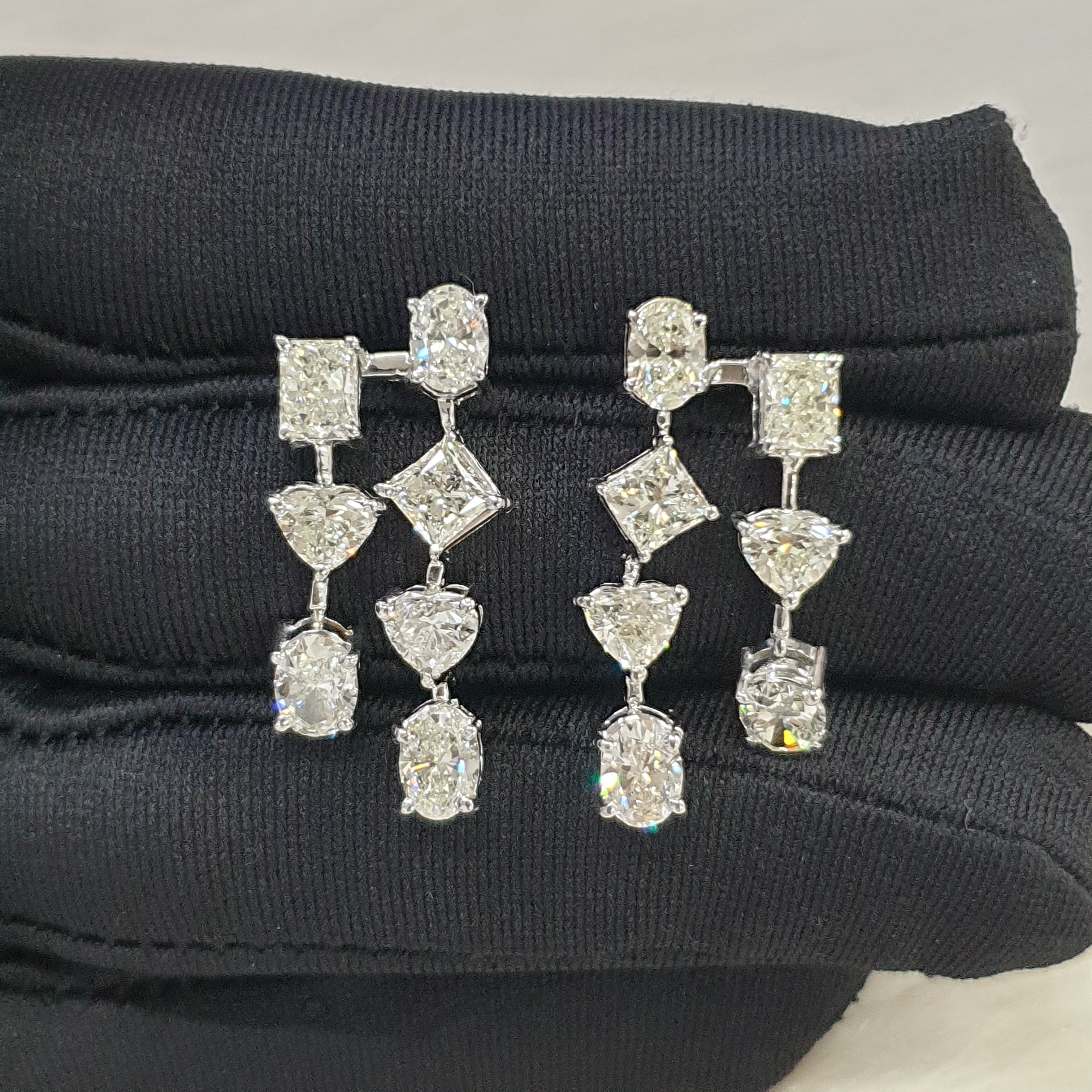 Dangling Pair Earring - 14K White Gold
