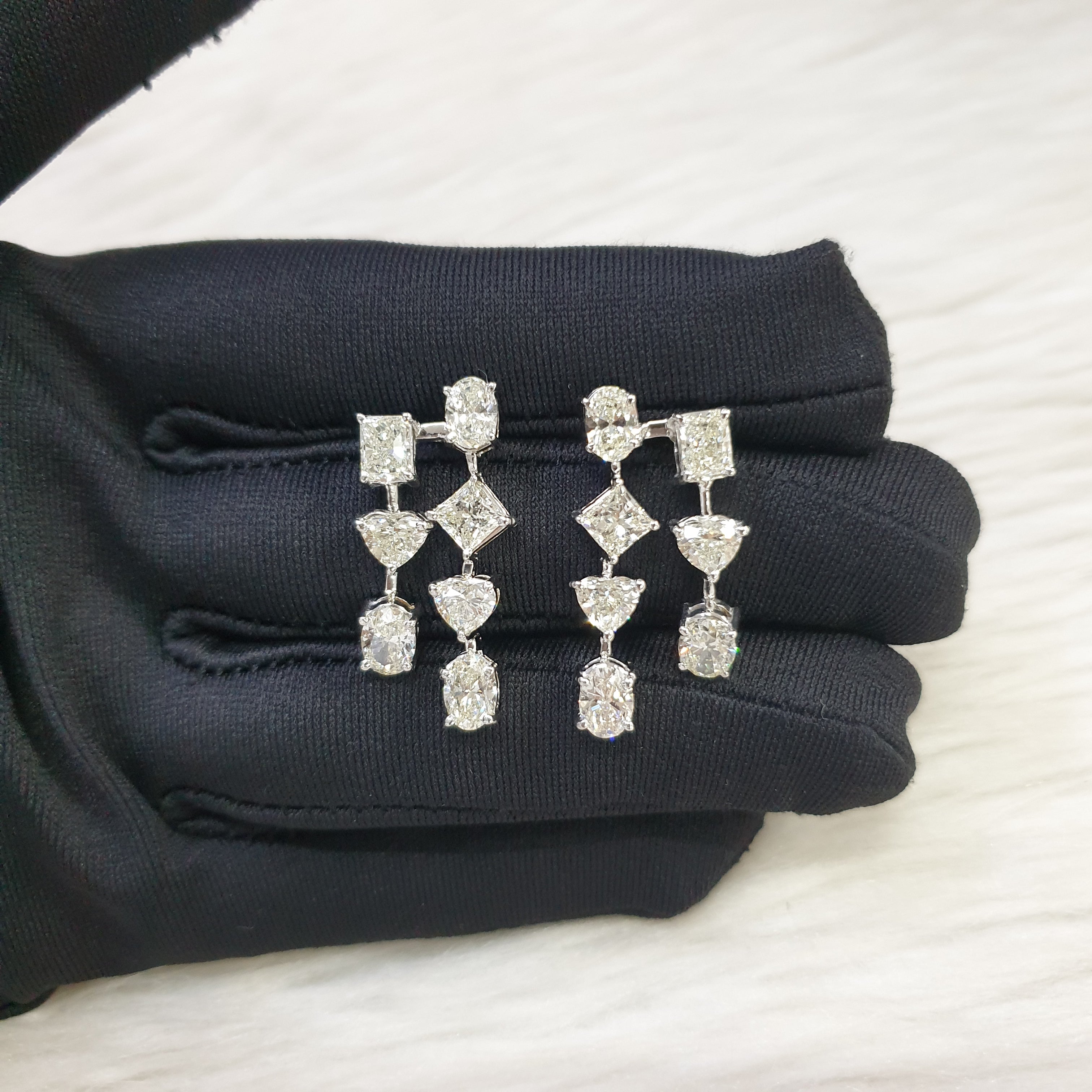 Dangling Pair Earring - 14K White Gold