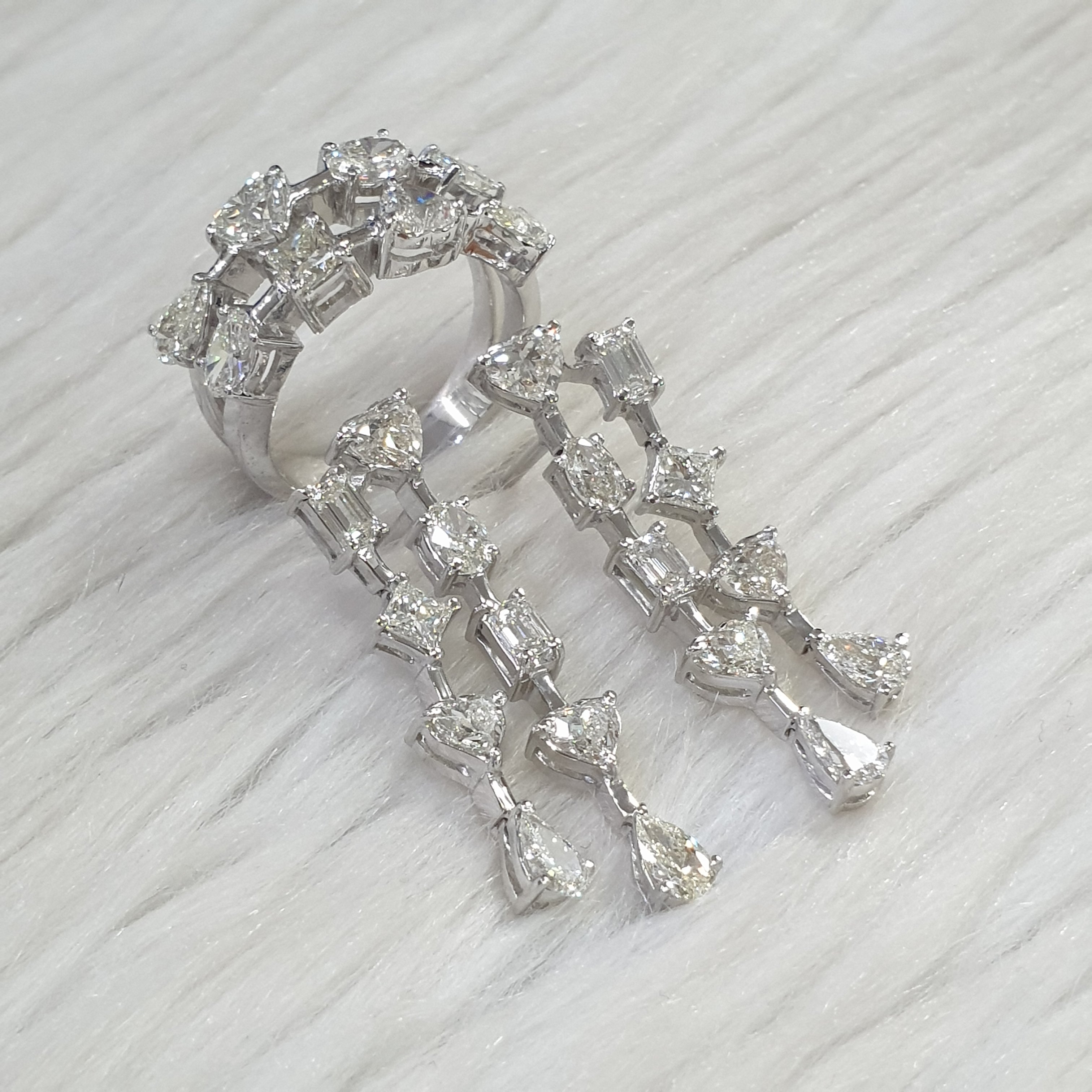 Dangling Terno - 14K - White Gold