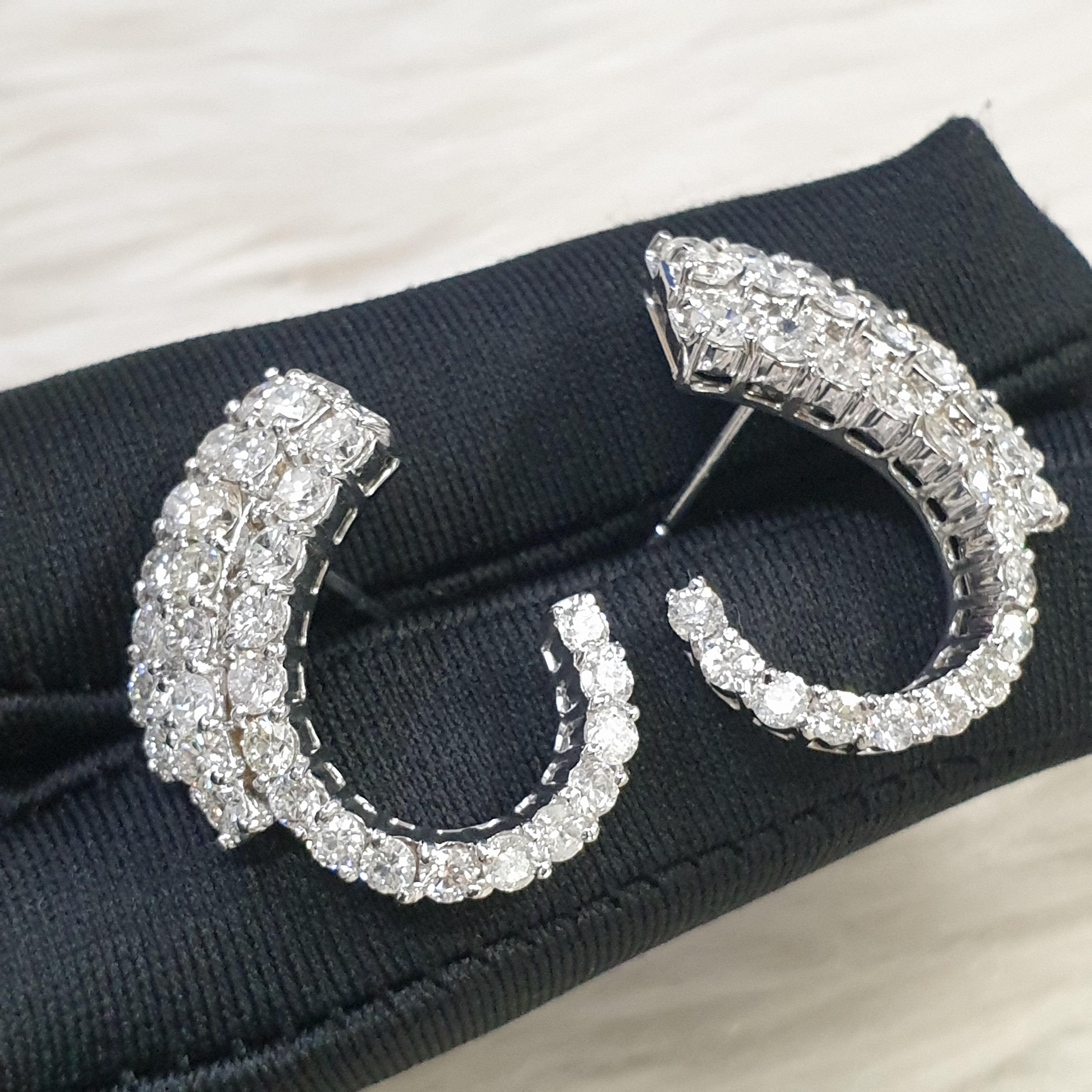 Pair Earring -14K White Gold