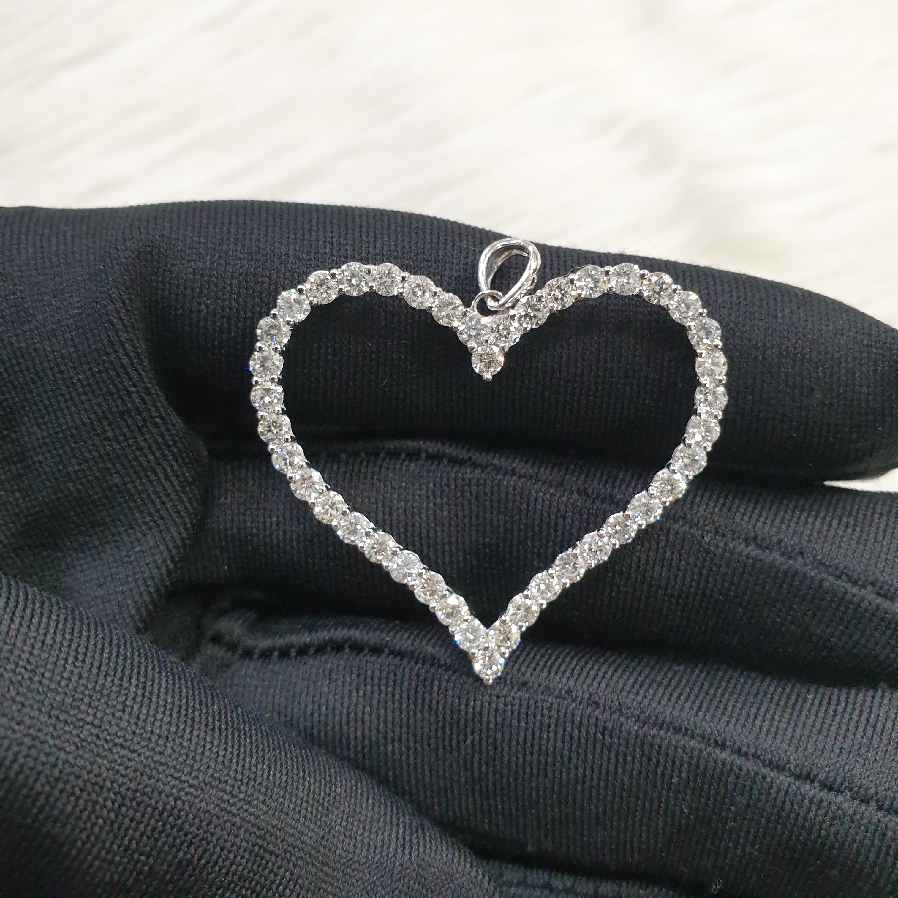 Heart Pendant -18K White Gold