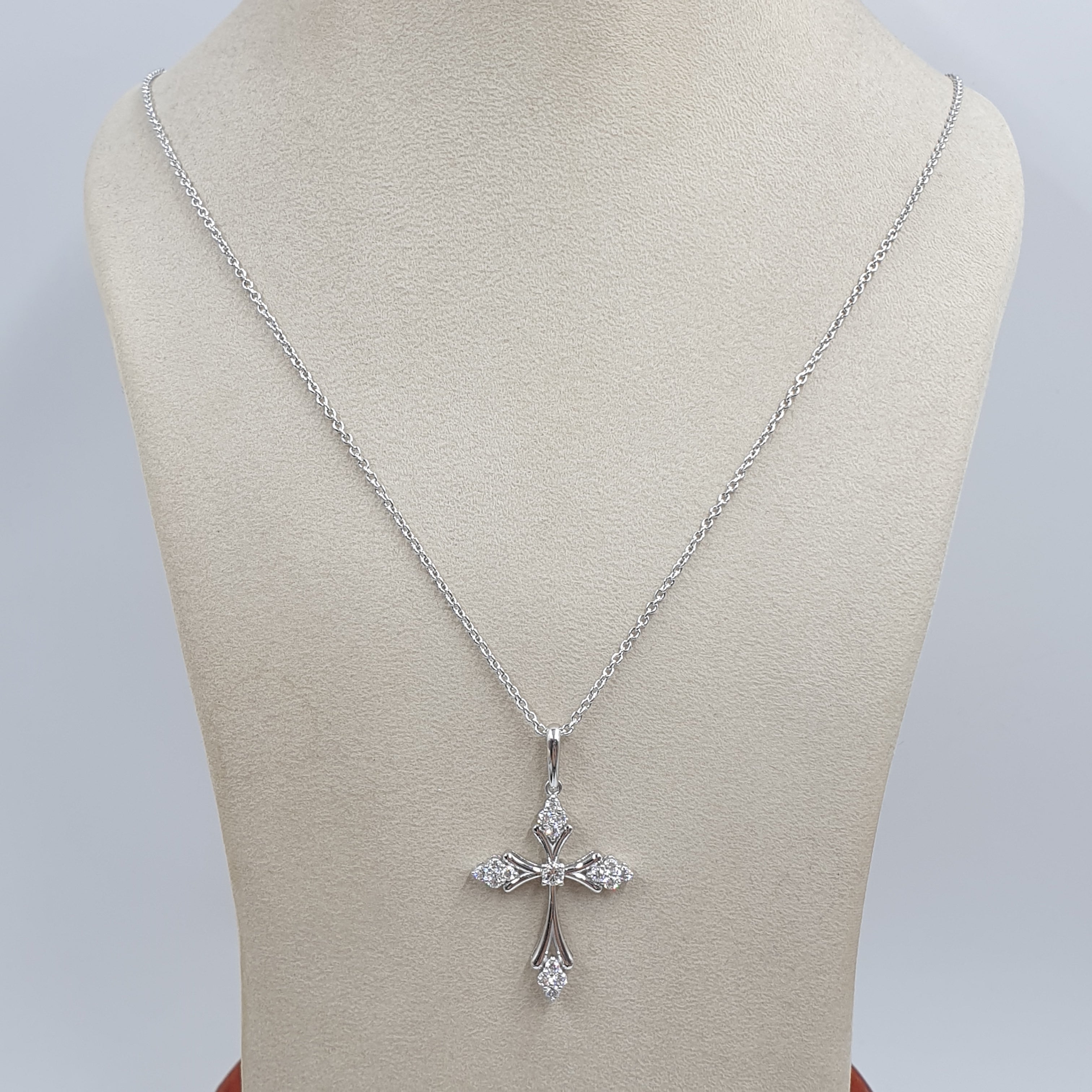 Cross Pendant with Chain - 18K White Gold