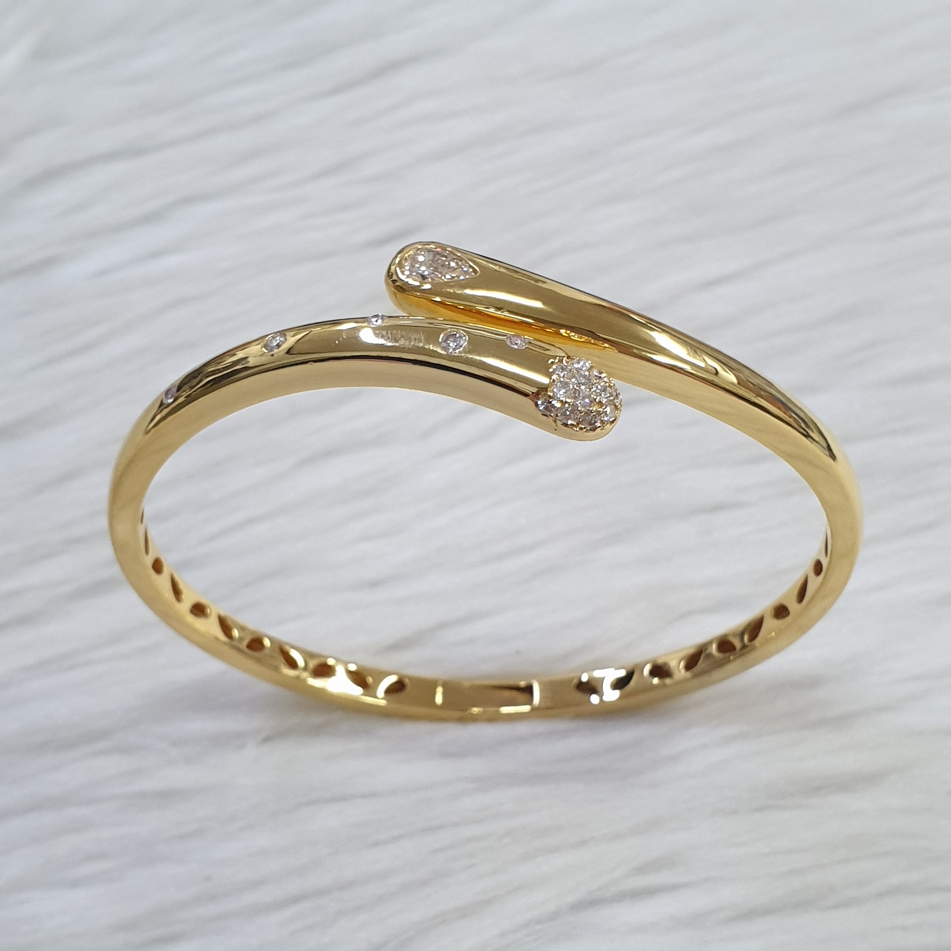 Bangle - 18K Yellow Gold