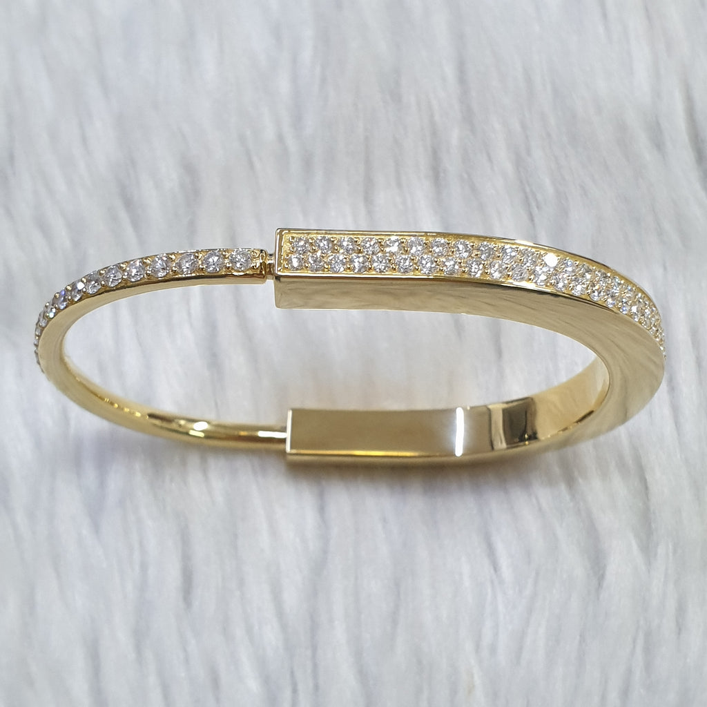 Paved Padlock Bangle - 18K Yellow Gold