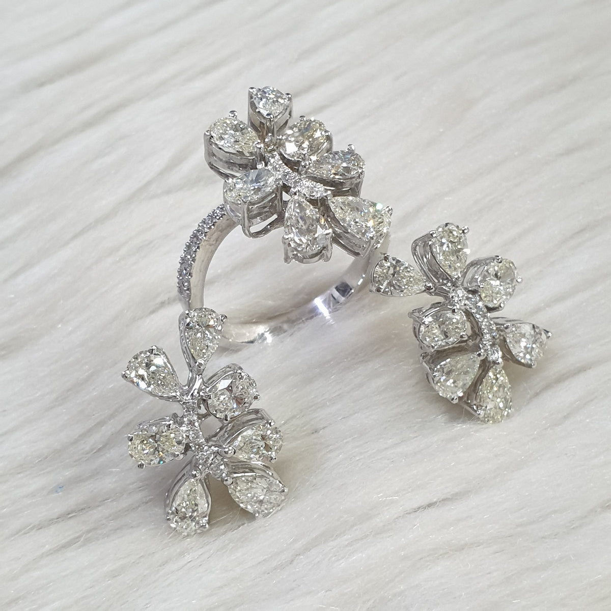 Fancy Cluster Terno - 14K White Gold