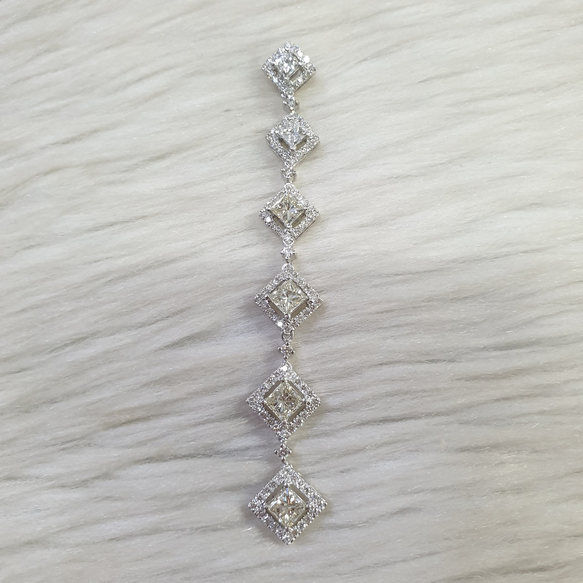 Drop Pendant WG - 14K White Gold