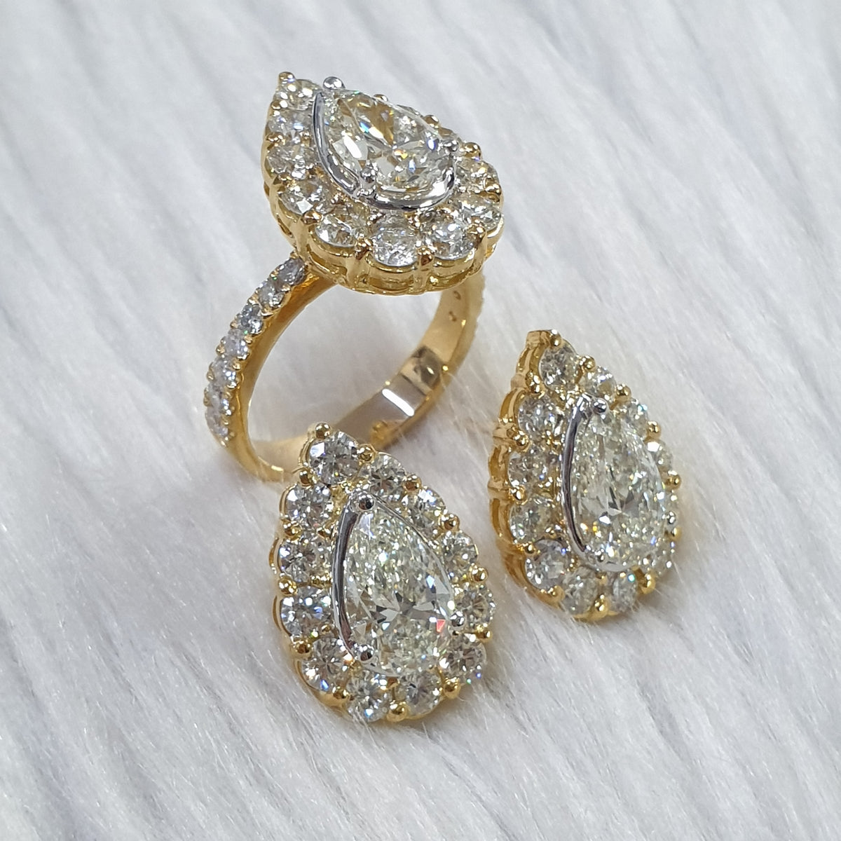 Pear-shaped Halo Terno - 14K White Gold