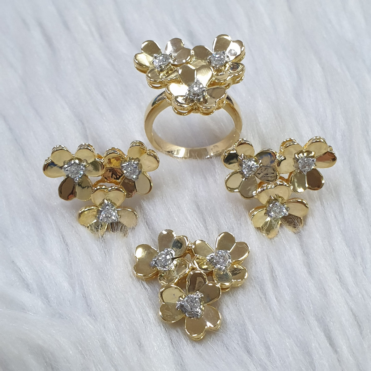 Flower Cluster Set - 14K Yellow Gold