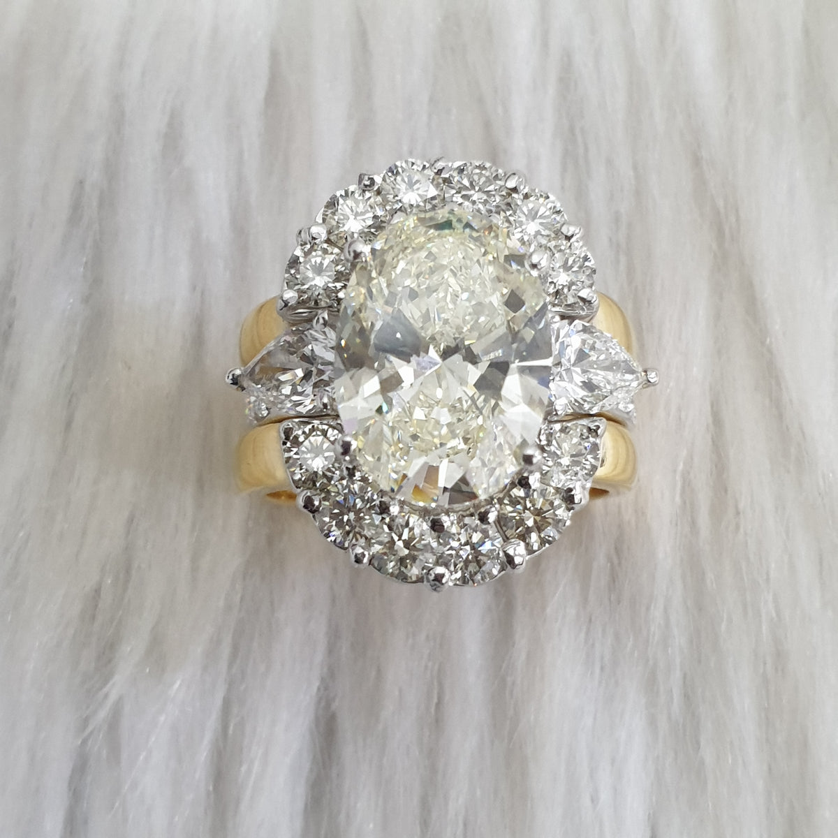 Detachable Oval Ring - 14K White Gold / Yellow Gold
