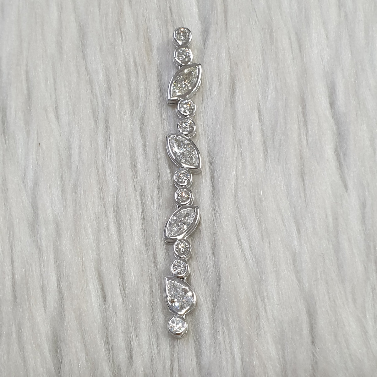 Dangling Pendant - 14K White Gold