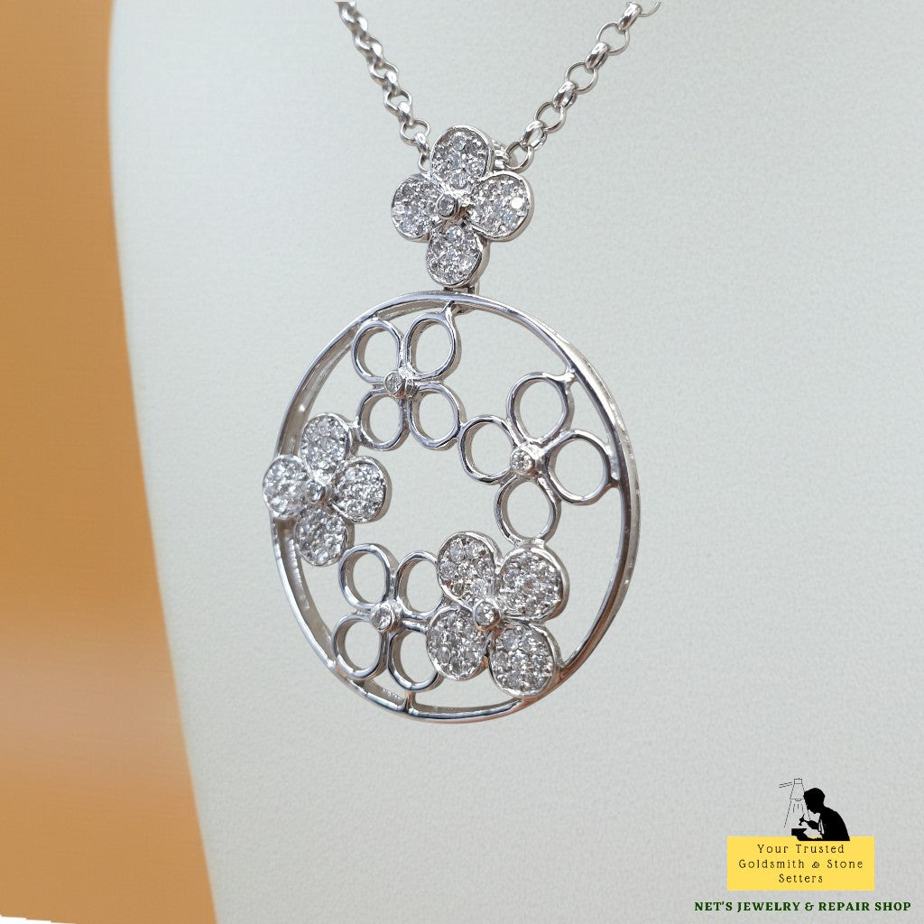 Round Diamond Pendant – 14K White Gold