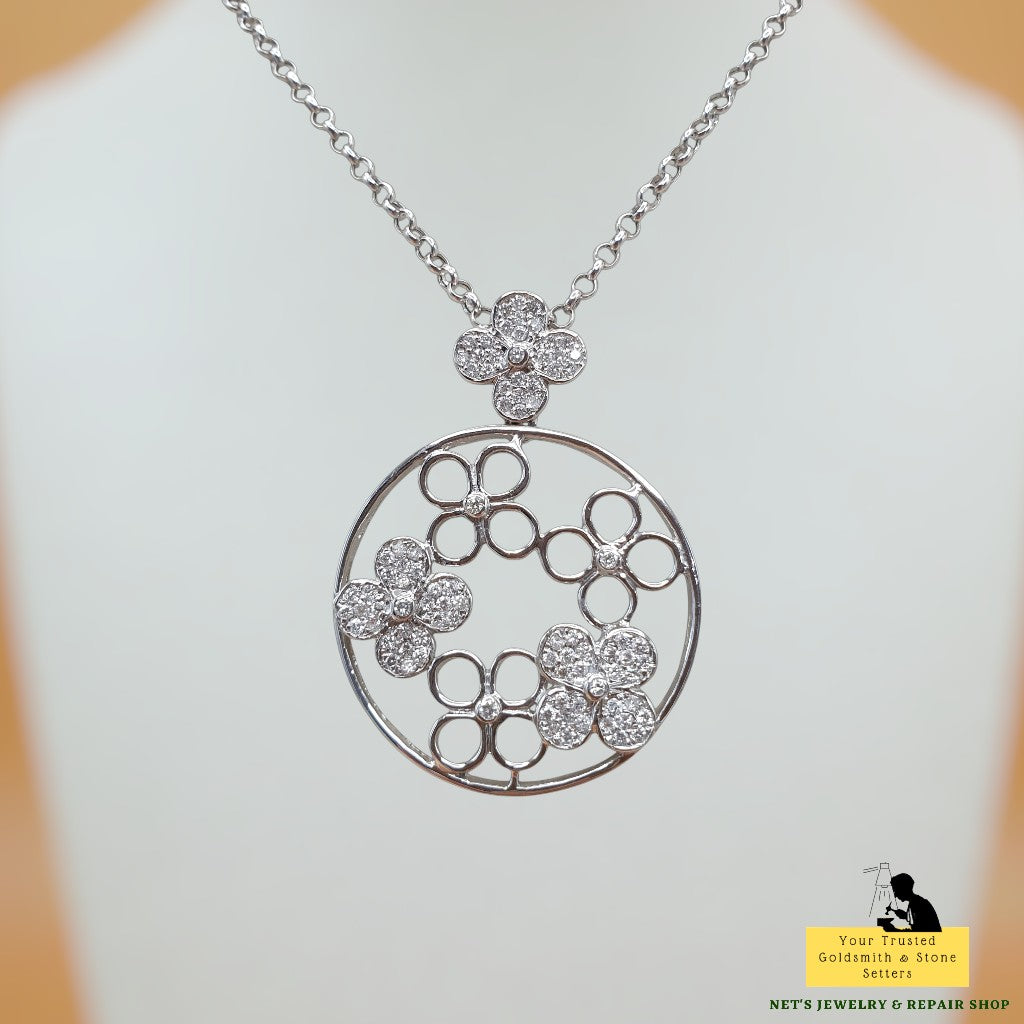 Round Diamond Pendant – 14K White Gold