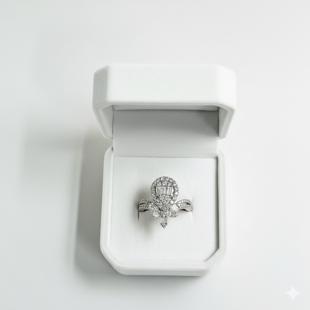 Diamond Ring – 18K White Gold
