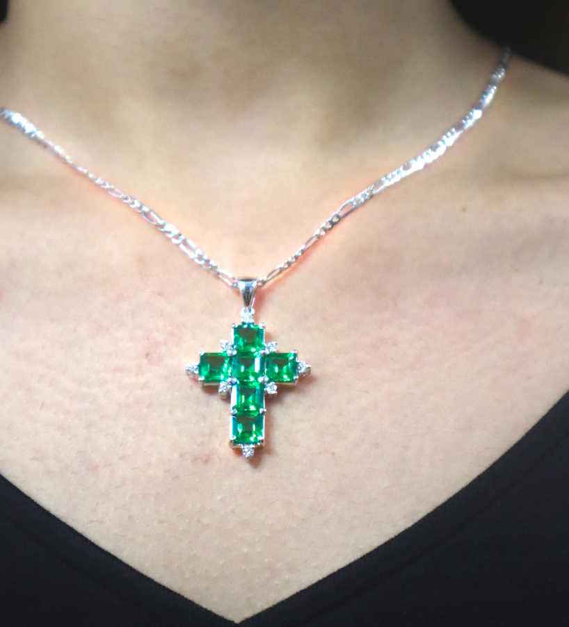 Emerald Cross Pendant – 14K Gold with Diamonds