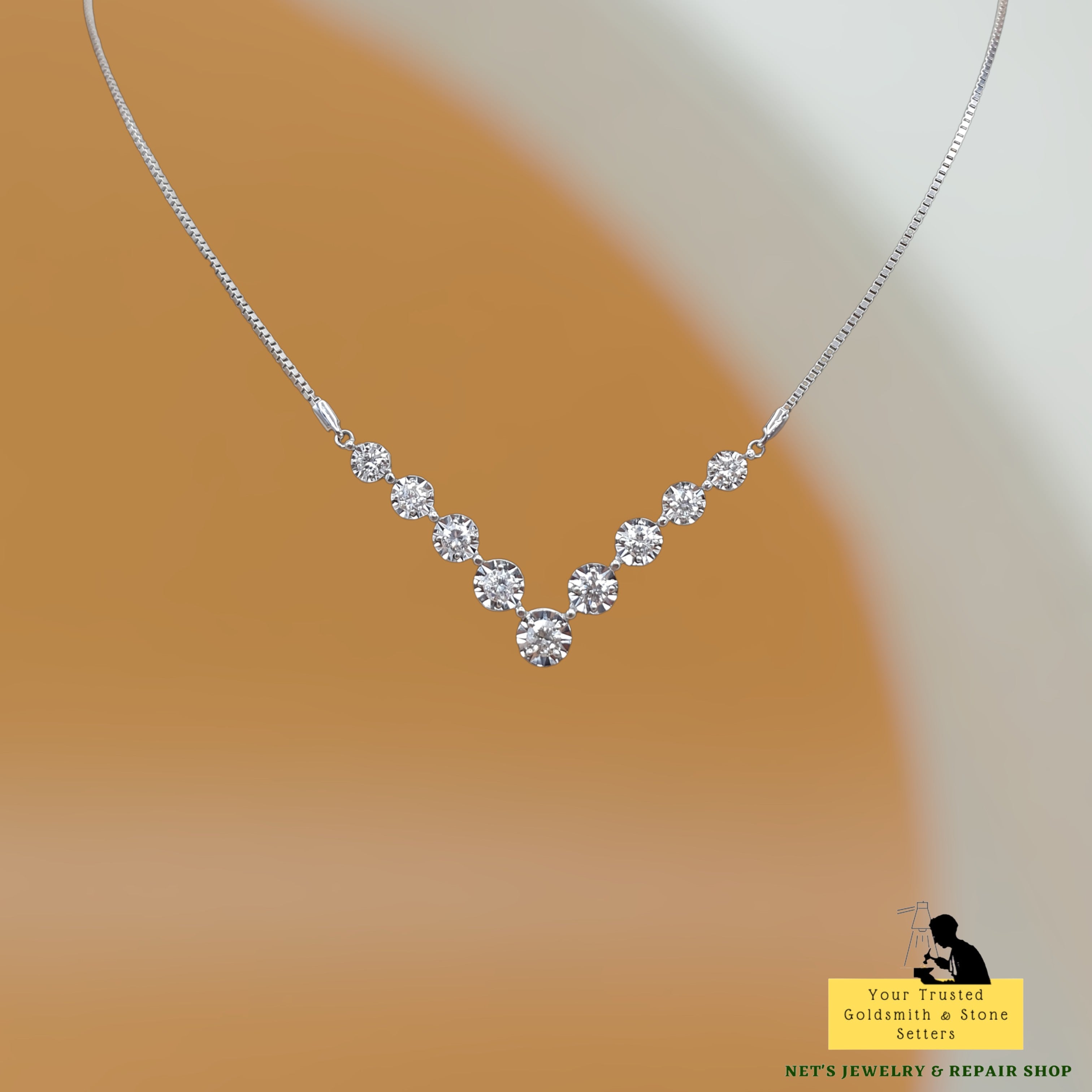 V NECKLACE - 18K White Gold