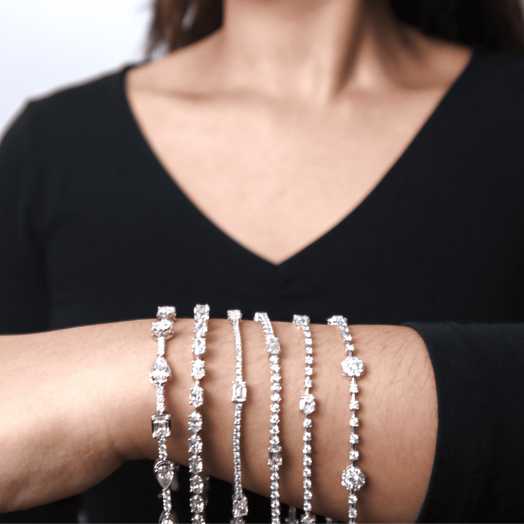 Tennis Bracelet – 18K White Gold with Emerald-cut Diamonds