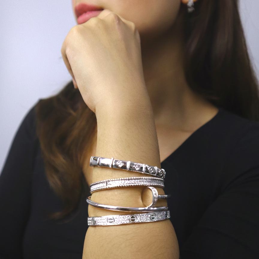 Nail Bangle – 18K White Gold with Diamonds