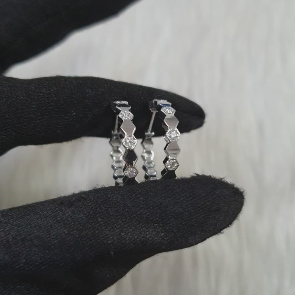 Hoop Earring - 18K White Gold