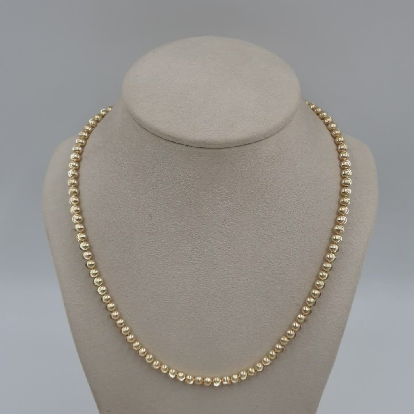 Necklace - 18K Yellow Gold