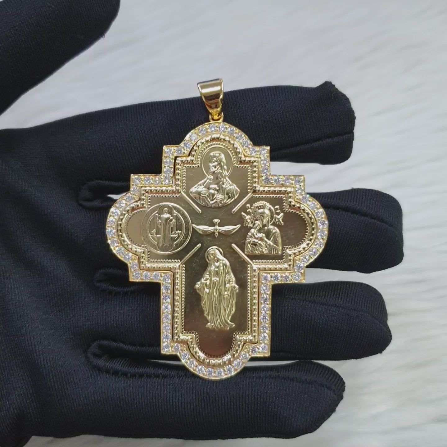 Cross Pendant - 18K Yellow Gold (SOLD - INQUIRE FOR MADE TO ORDER)