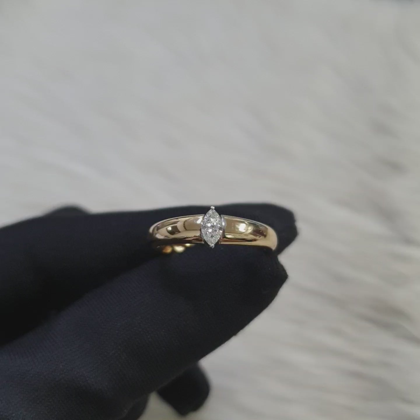 Ring - 18K - Yellow Gold