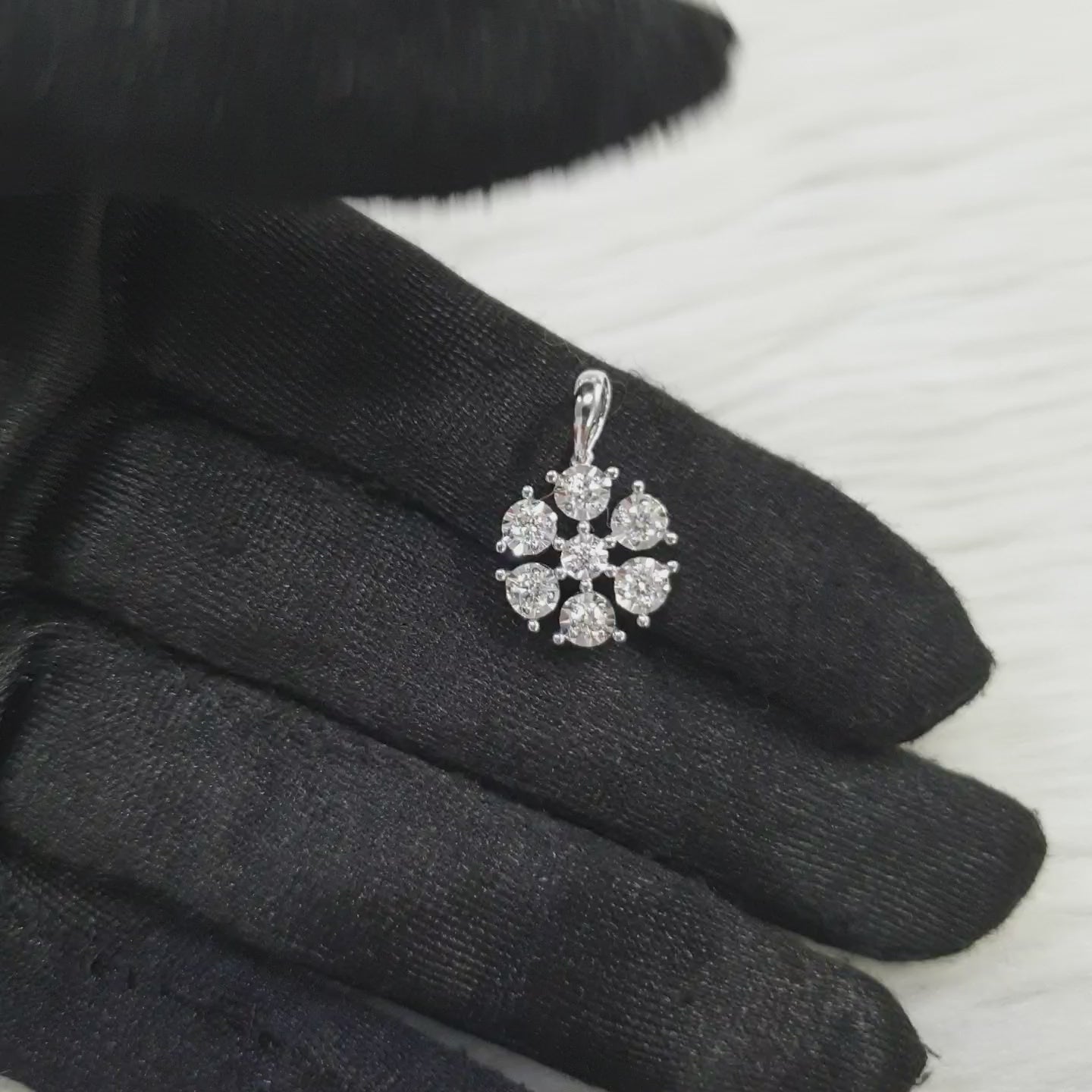 Pendant - 18K White Gold