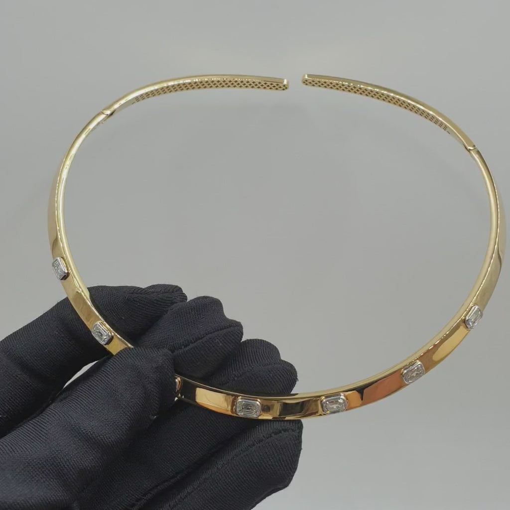 Emerald Necklace - 18K Yellow Gold